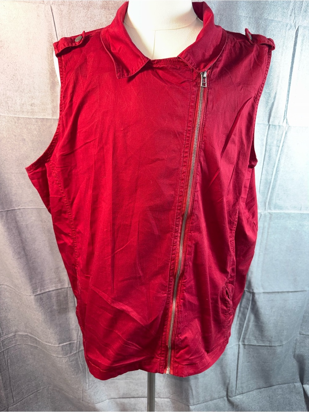 2258-CJ Banks Red Asymmetrical Zip Sleeveless Vest